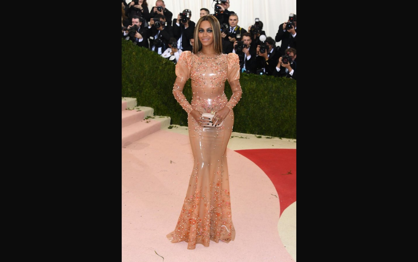 Beyonc&eacute; em vestido Givenchy no MET Gala 2016