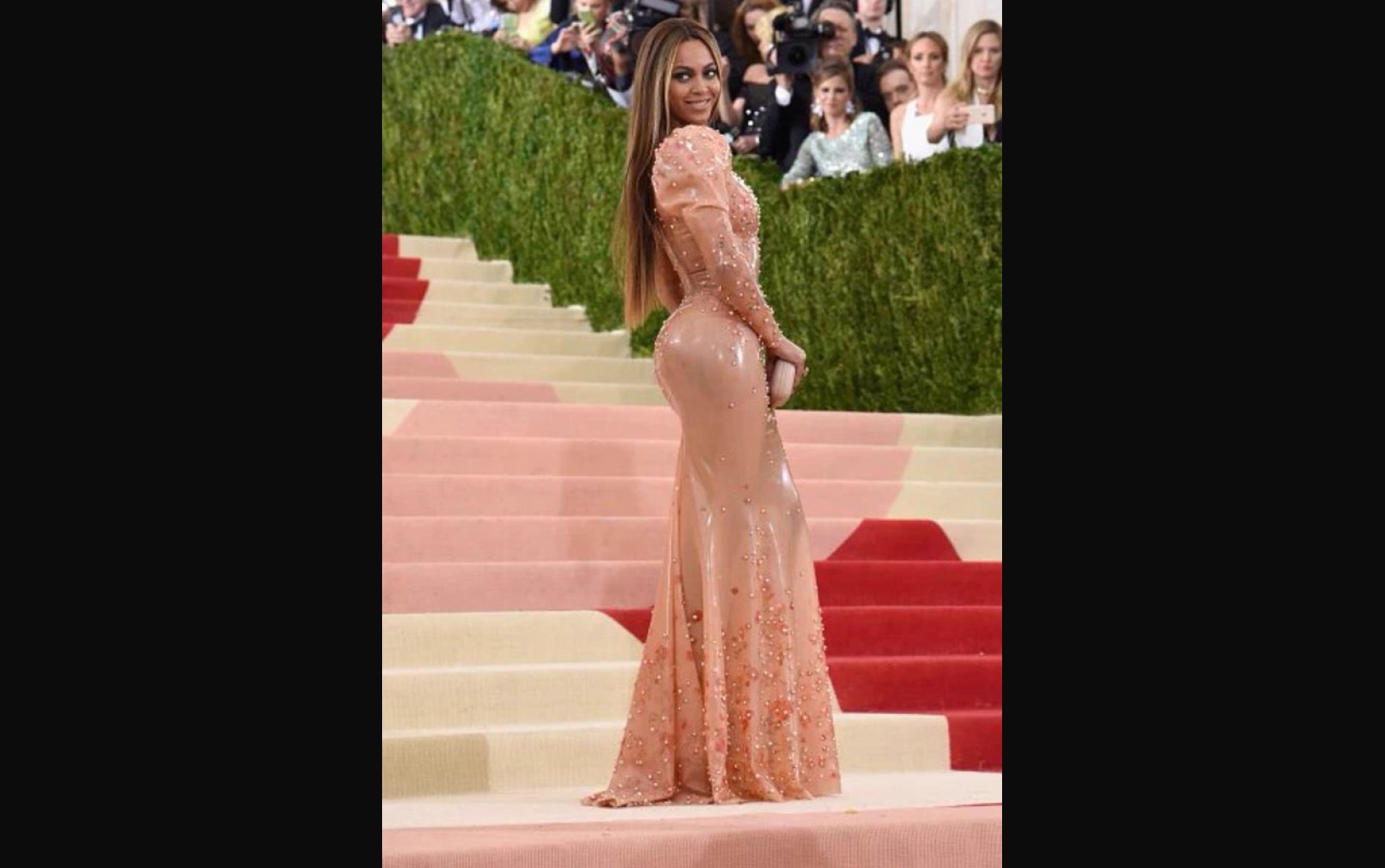 Beyonc&eacute; em vestido Givenchy no MET Gala 2016